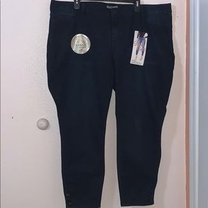 Mid rise ankle tummy tuck jeans